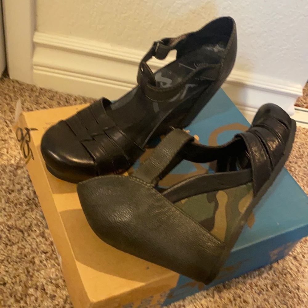 Wedge Heels. Worn. Very Good Condition. Size 8    Worn once